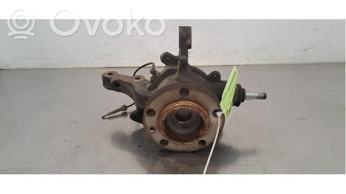 Front wheel hub spindle knuckle