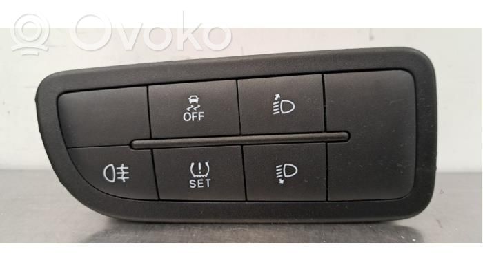 Fiat Tipo Fog light switch 
