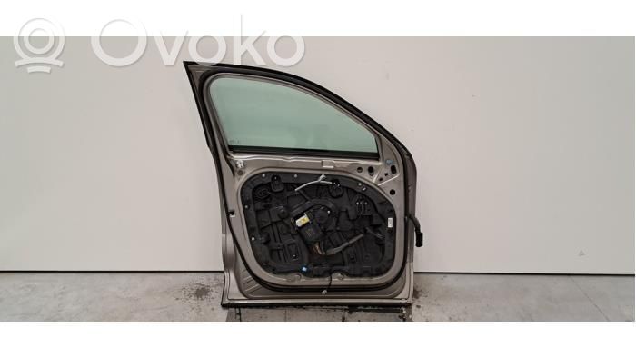 Volvo XC40 Дверь 