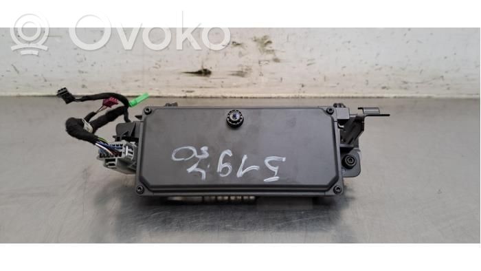 Windshield/windscreen camera   32209210