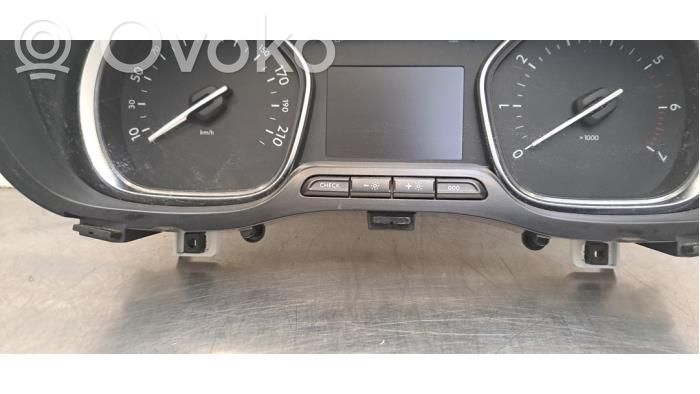 Opel Vivaro Speedometer (instrument cluster) 