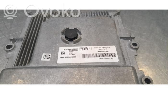 Peugeot 208 II Engine control unit/module 