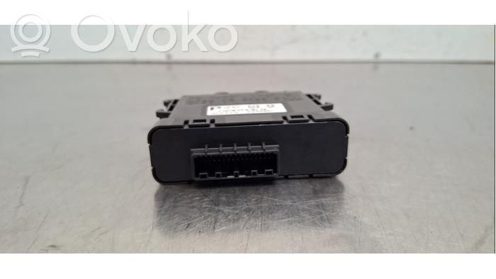 Renault Trafic III (X82) Modul control gateway 
