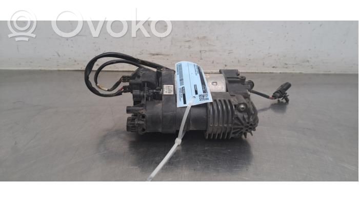 Porsche Cayenne (92A) Compresseur / pompe à suspension pneumatique 