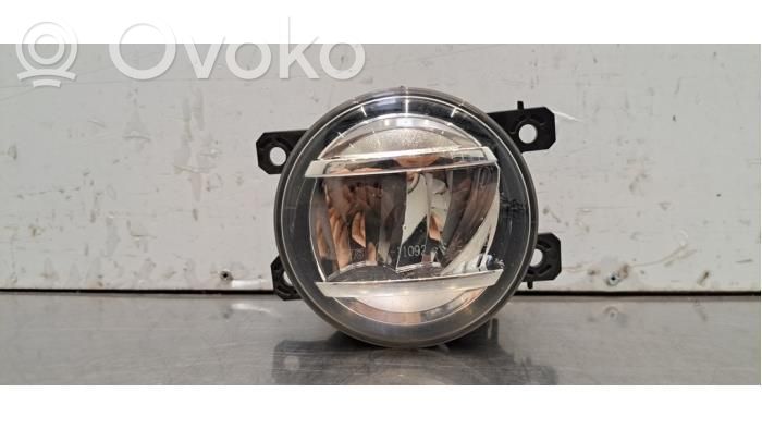Subaru Solterra Luz de niebla delantera 