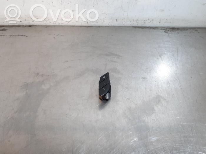 BMW 2 F44 Interruptor de control del asiento