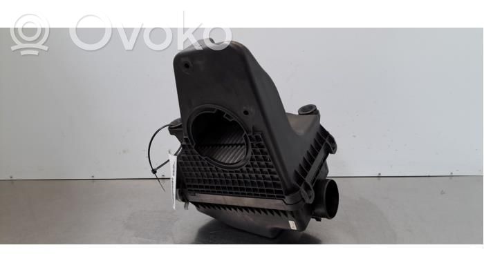 Mazda 3 Ilmansuodattimen kotelo 
