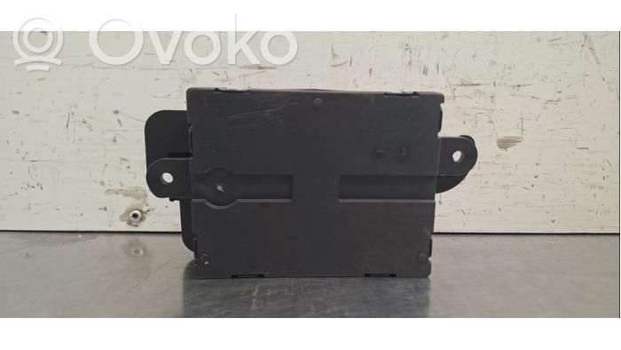 Land Rover Defender Antennin ohjainlaite