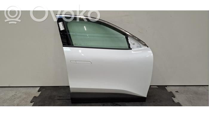 Renault Megane E-Tech Дверь