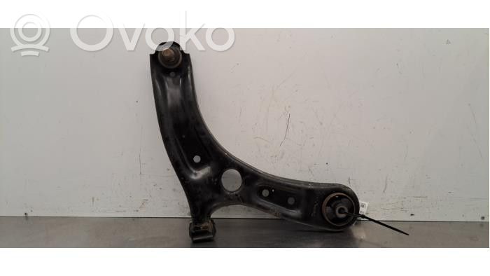 KIA Rio Etutukivarsi