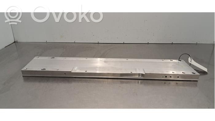 Peugeot 308 Other engine bay part 