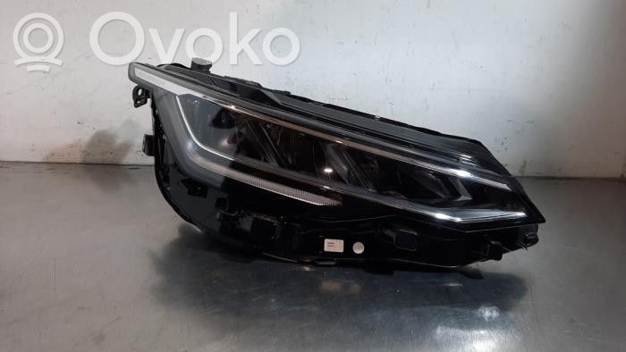 Volkswagen Golf VIII Scheinwerfer
