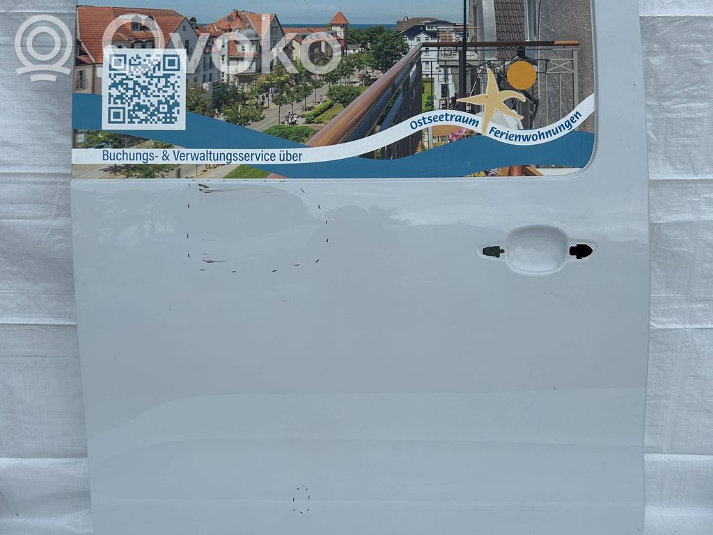 Side sliding door   9817029880