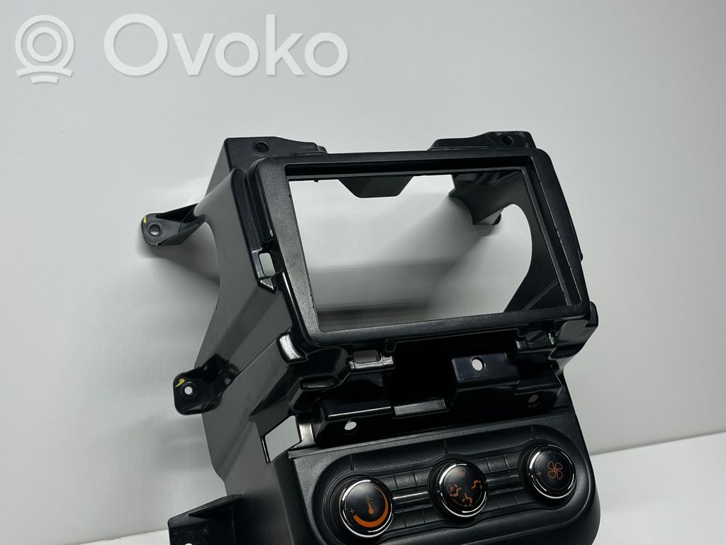 Ligier JS 50 Console centrale, commande chauffage/clim 