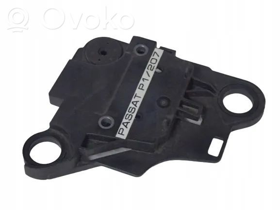 Volkswagen PASSAT B8 Soporte para la bomba de ABS 