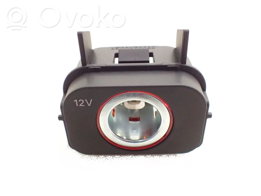 12 V Socket (front)   8K0919565