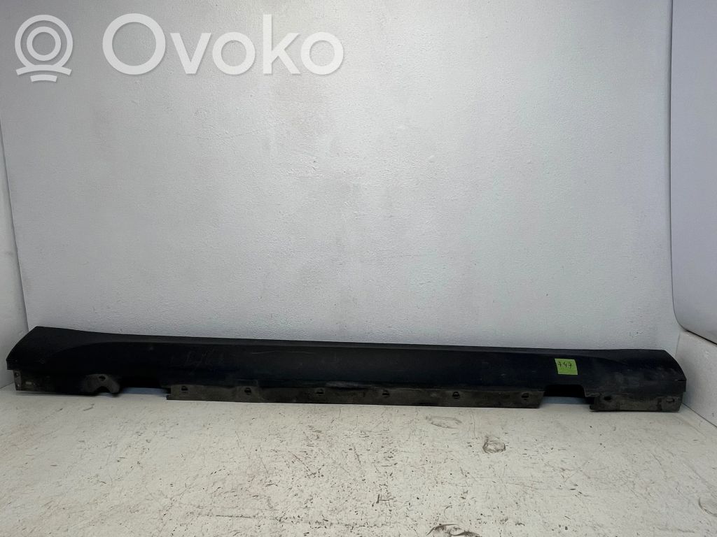 BMW X1 E84 Sill 