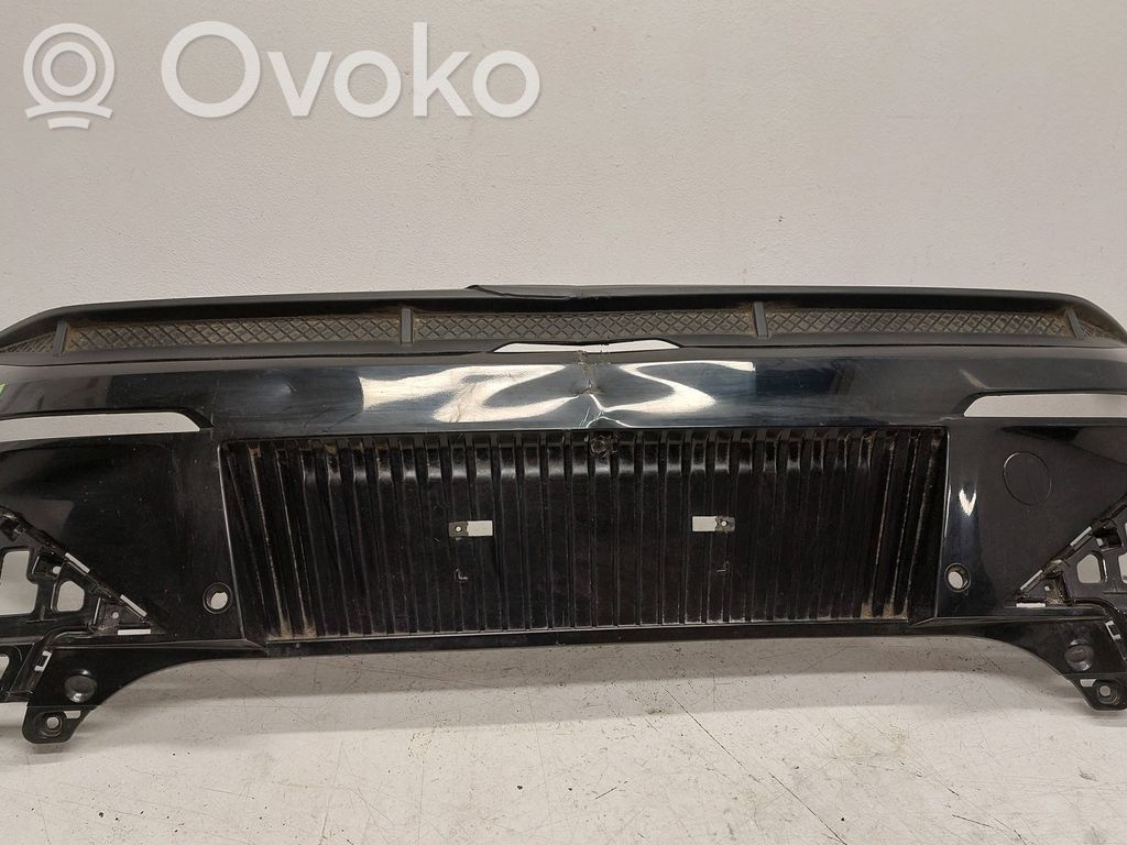 KIA EV6 Borde del parachoques delantero 