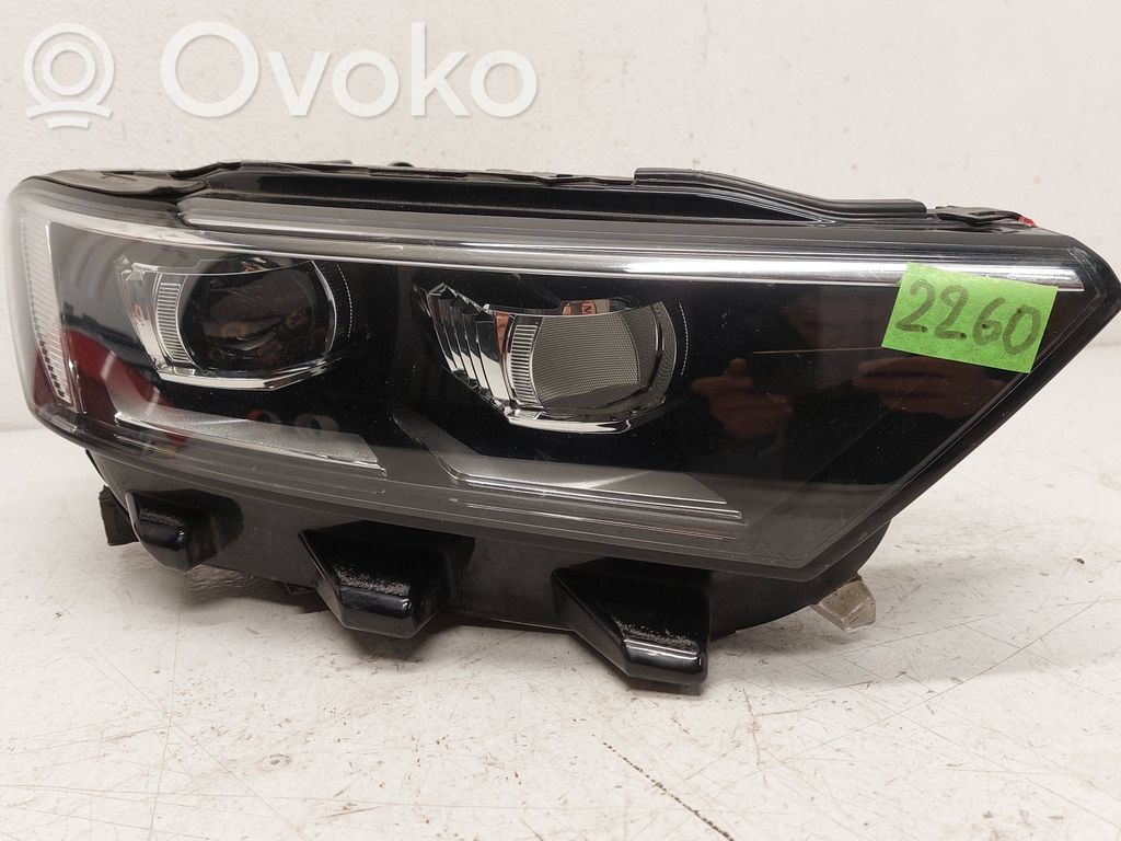 Volkswagen T-Roc Lampa przednia 