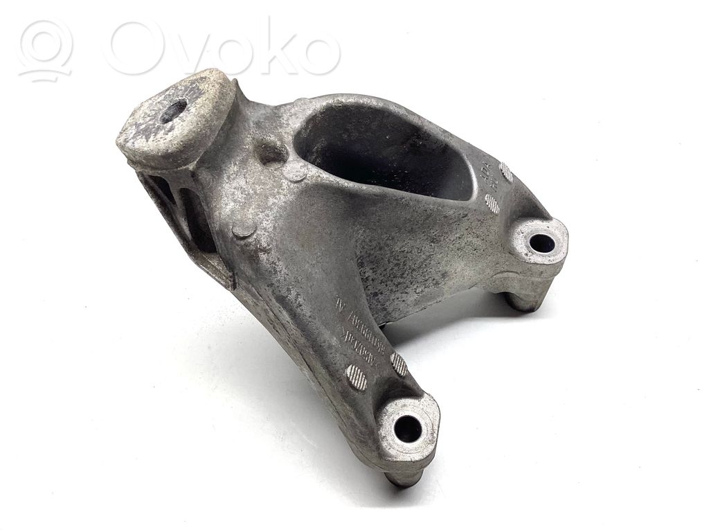 Audi A4 S4 B8 8K Engine mounting bracket 