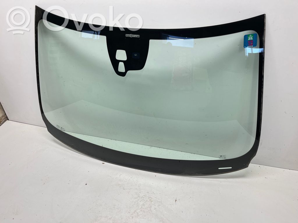 Volvo S60 Front windscreen/windshield window 