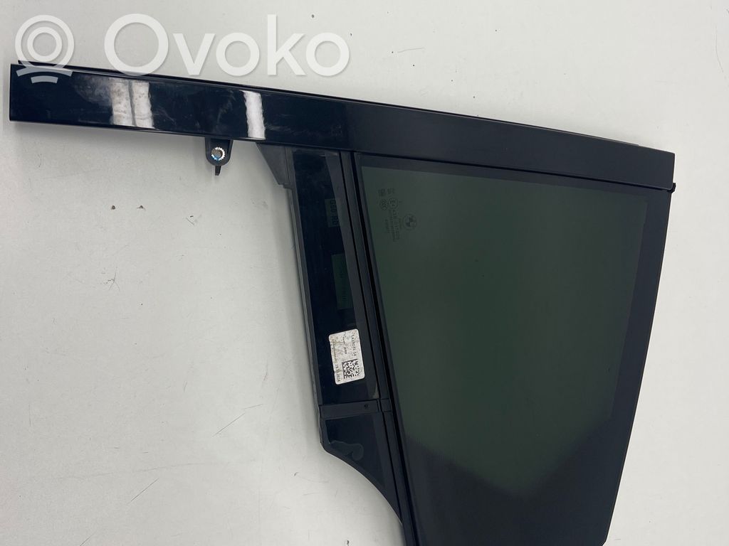 BMW i5 G60 Szyba drzwi tylnych 