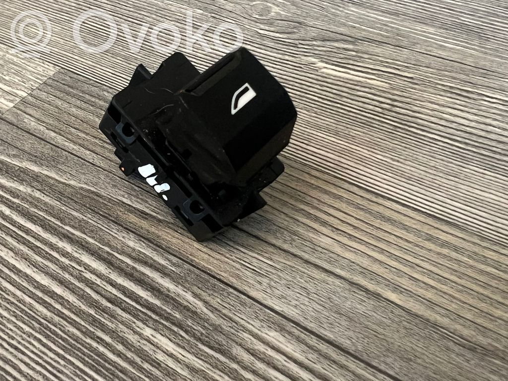 BMW X2 U10 Electric window control switch 