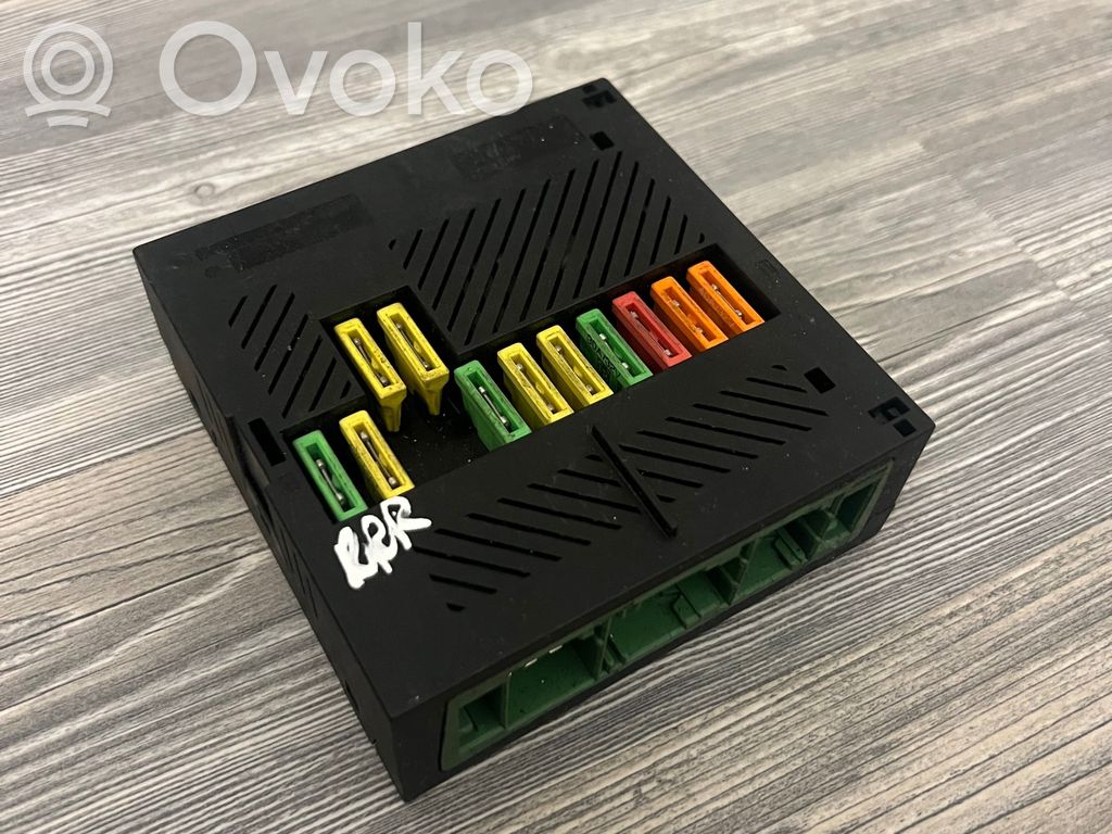 Drošinātāju bloks   7510638