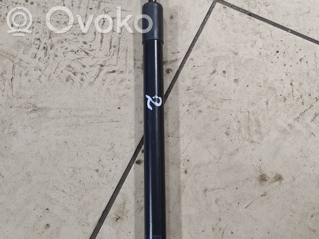 BMW Z4 E85 E86 Tailgate/trunk strut/damper 