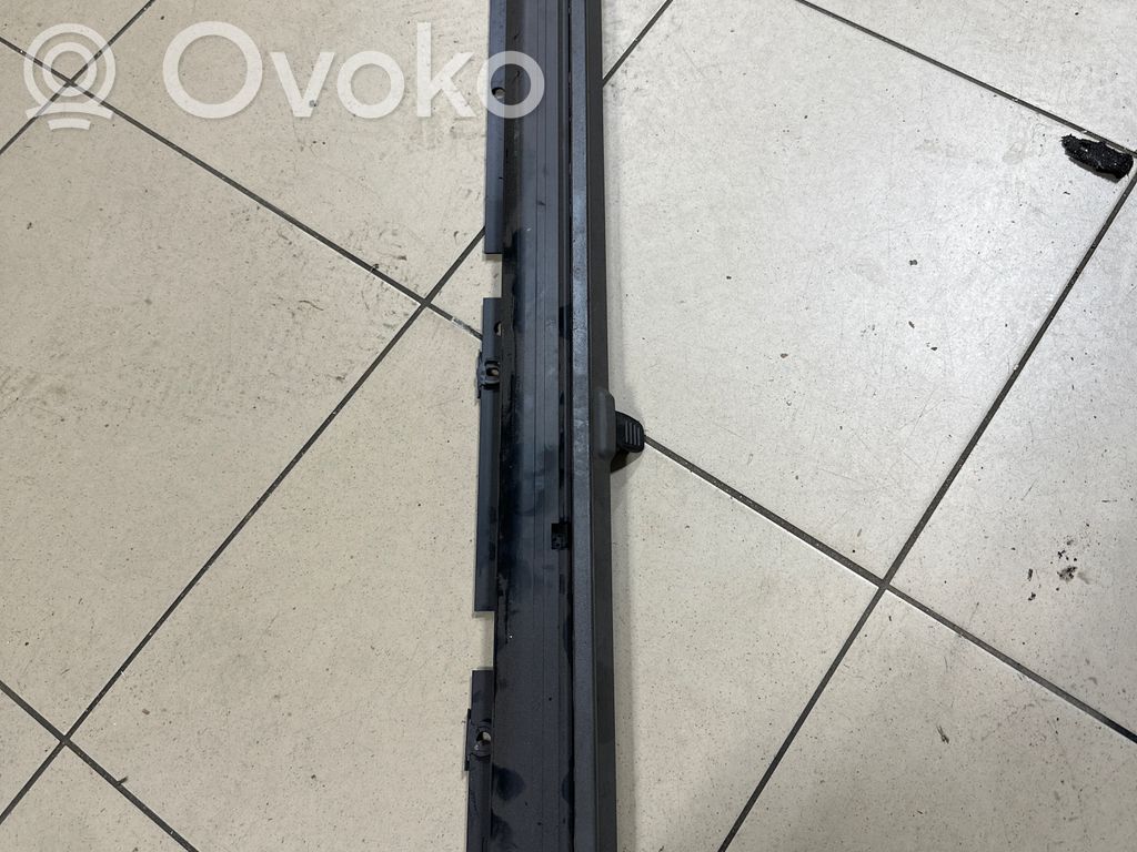 Audi A8 S8 D3 4E Aizmugurē logu aizkars 
