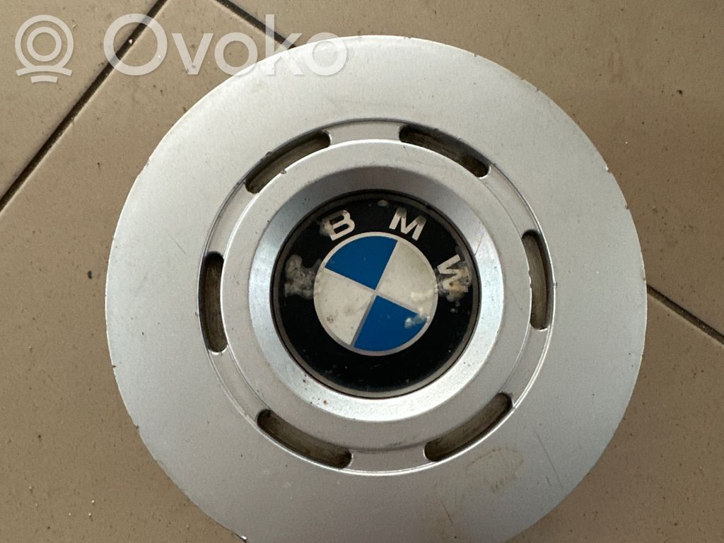BMW 7 E38 R15 wheel hub/cap/trim 