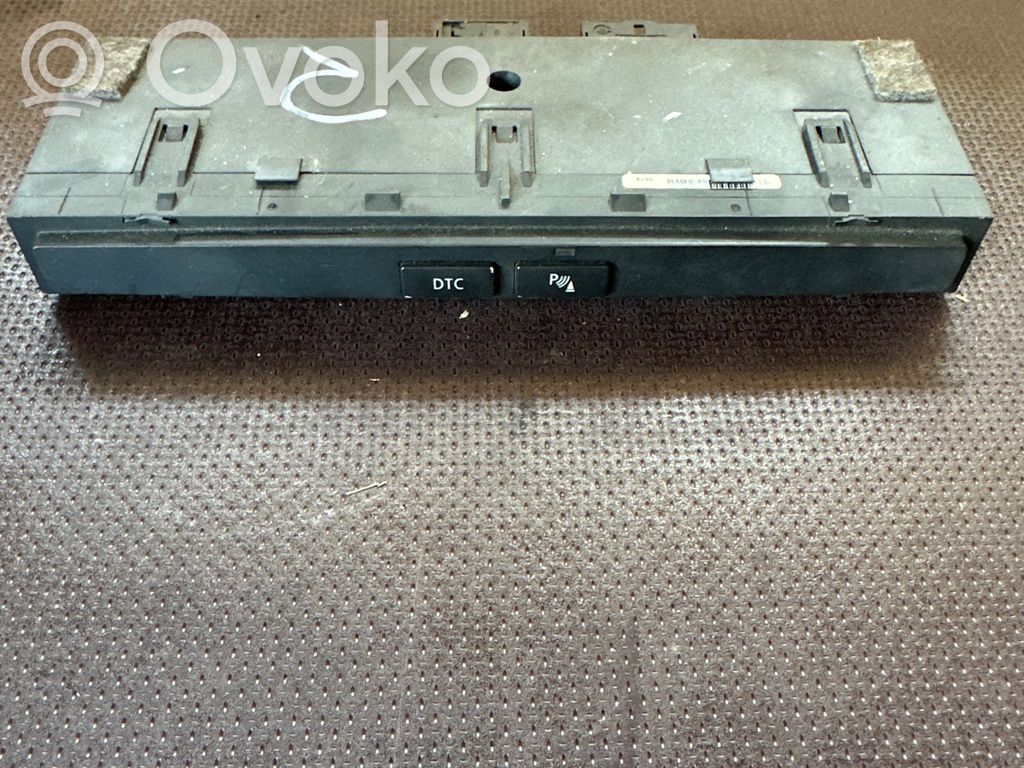 BMW 5 E60 E61 Parking (PDC) sensor switch 