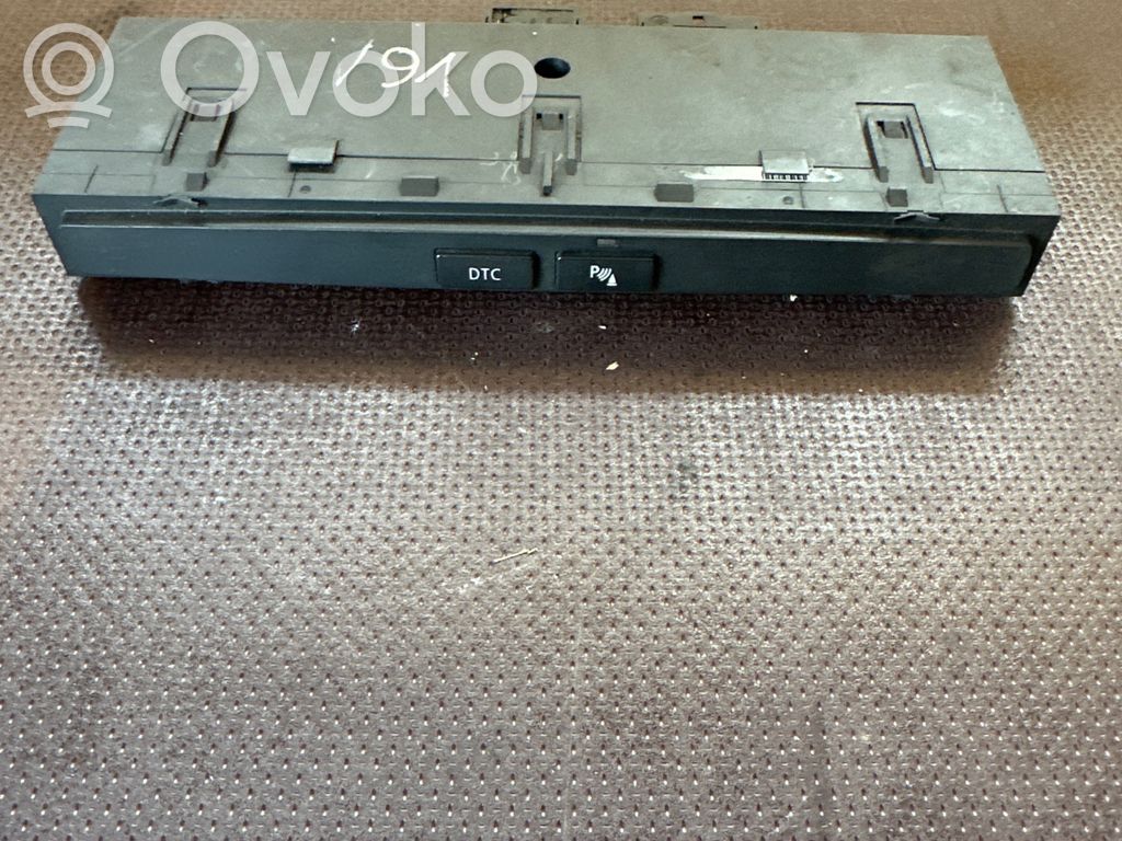 BMW 5 E60 E61 Centrinės konsolės valdymo blokas 