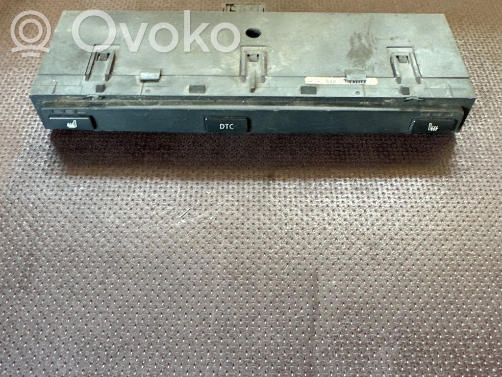 BMW 5 E60 E61 Sēdekļu apsildes slēdzis 