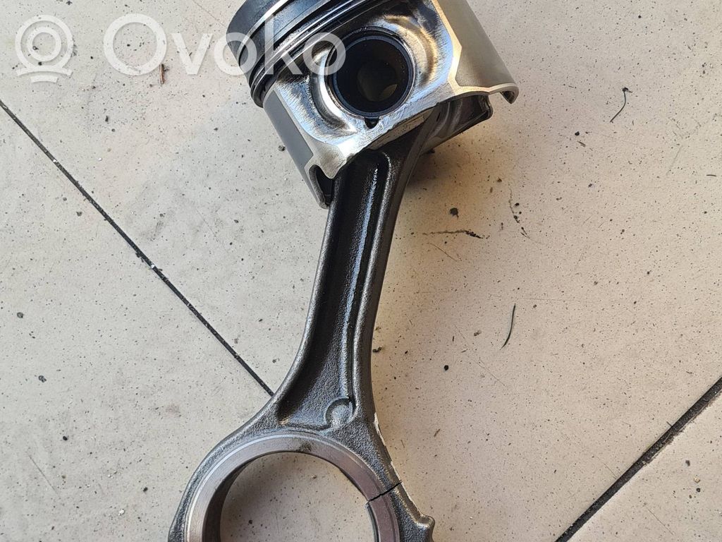 Audi A8 S8 D3 4E Piston with connecting rod 