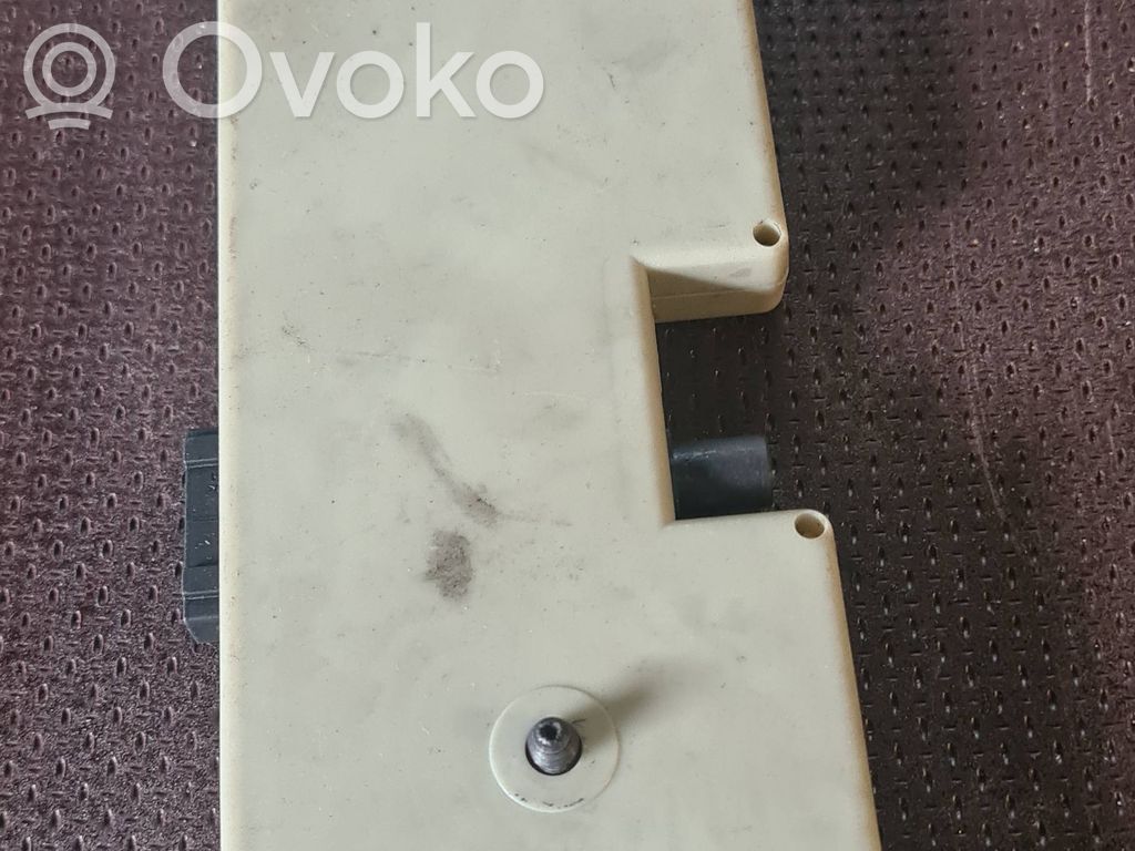 Antenas pastiprinātājs   2136751