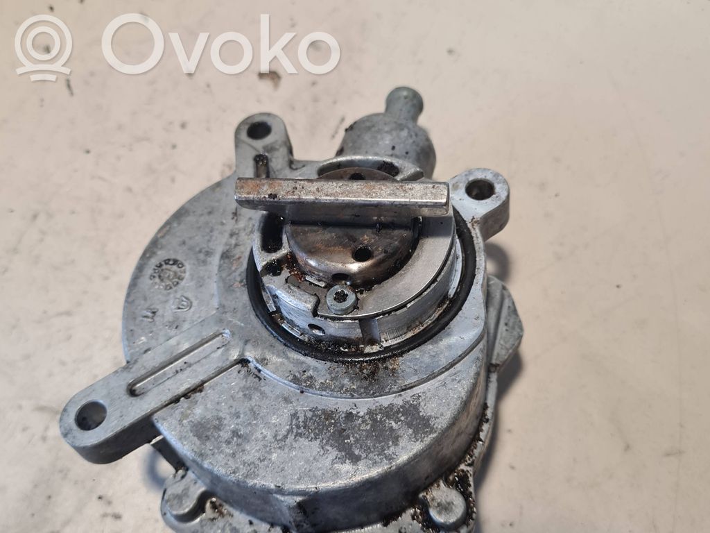 BMW X5 E53 Vacuum pump 