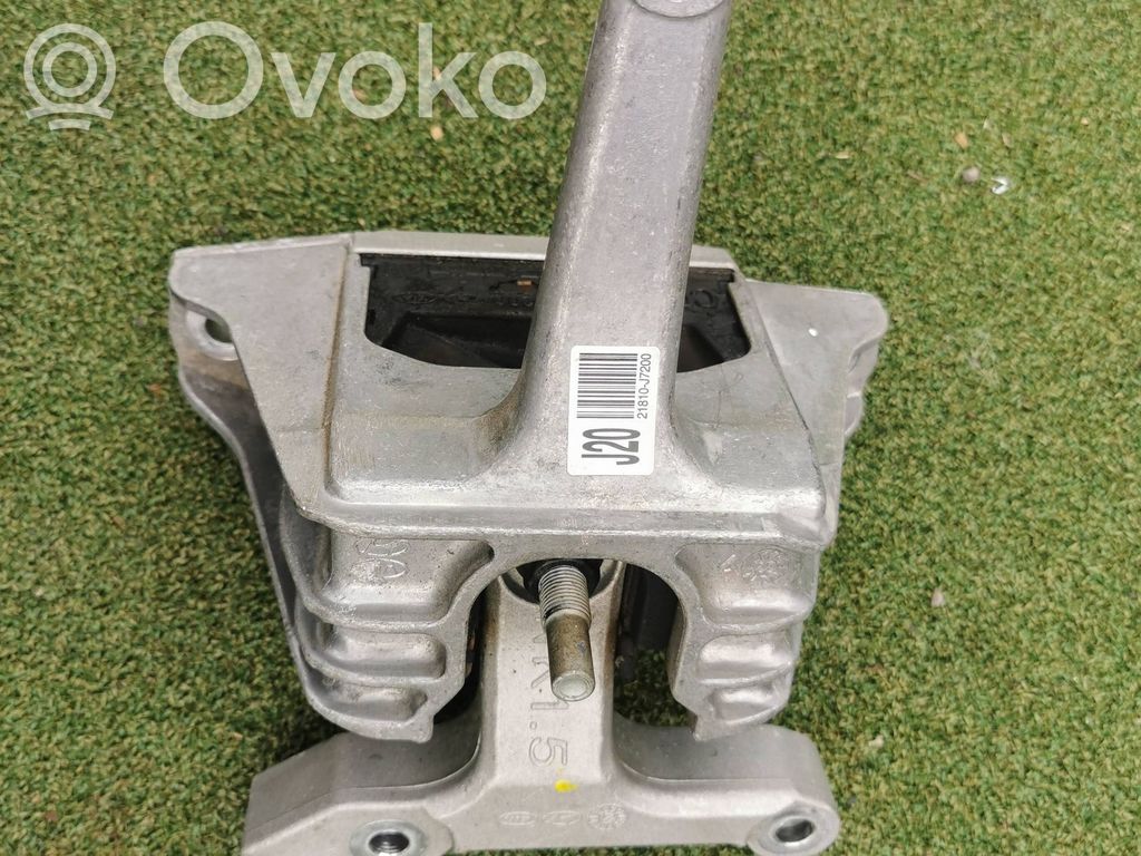Engine mount bracket   21810J7200