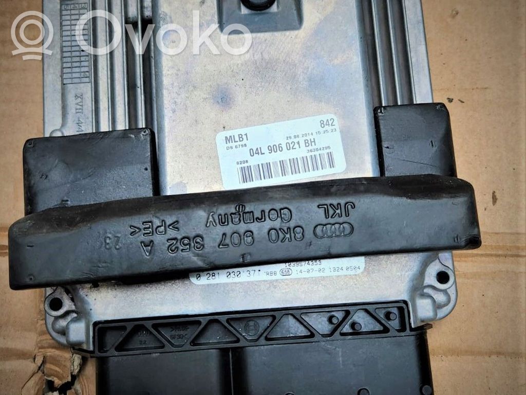 Audi A4 S4 B8 8K Engine control unit/module 