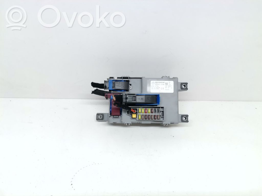 Fiat Panda III Korin keskiosan ohjainlaite 