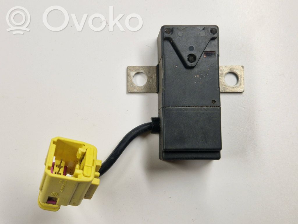 Saugiklis   7L0915457A