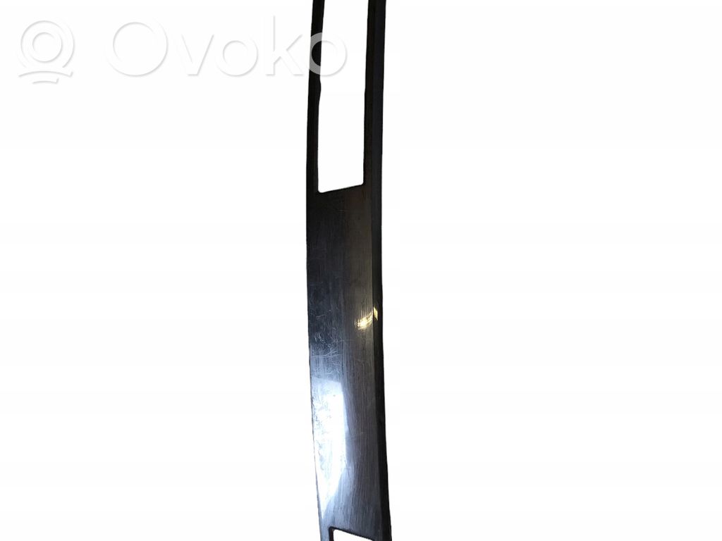 BMW 5 E60 E61 Dekoratyvinė apdailos juostelė 