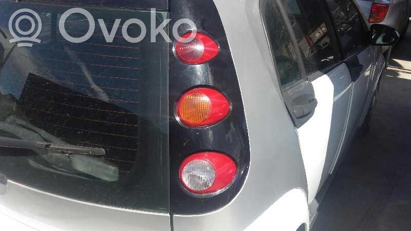Rear/tail lights