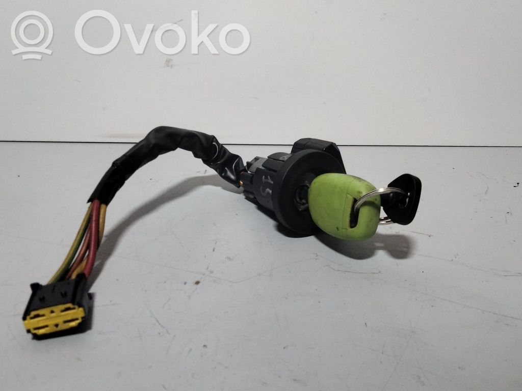 Renault Clio II Aizdedzes atslēga 
