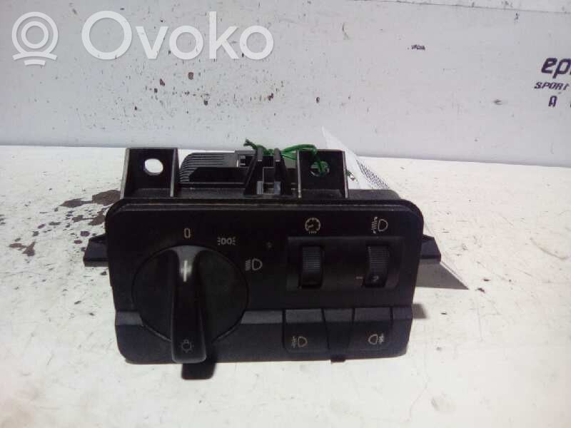 Panel lighting control switch   6919828