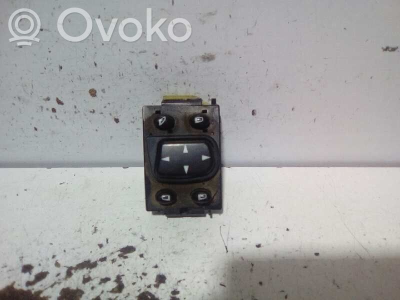Mercedes-Benz Sprinter W901 W902 W903 W904 Przycisk regulacji lusterek bocznych 