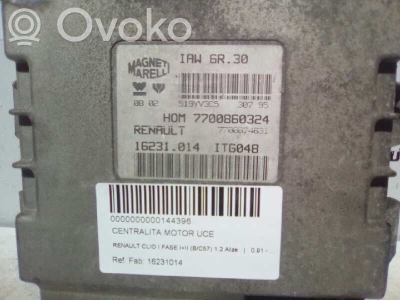 Renault Clio I Variklio valdymo blokas 