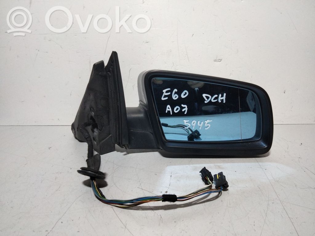 Front door electric wing mirror   E1010748