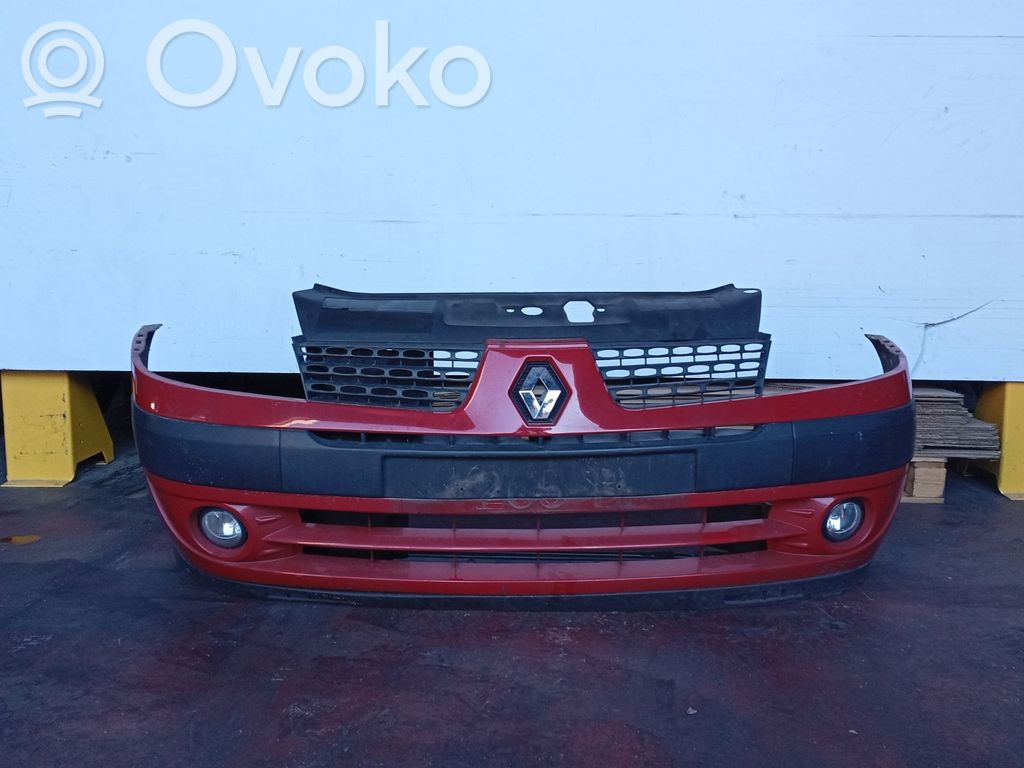 Renault Clio II Parachoques delantero 