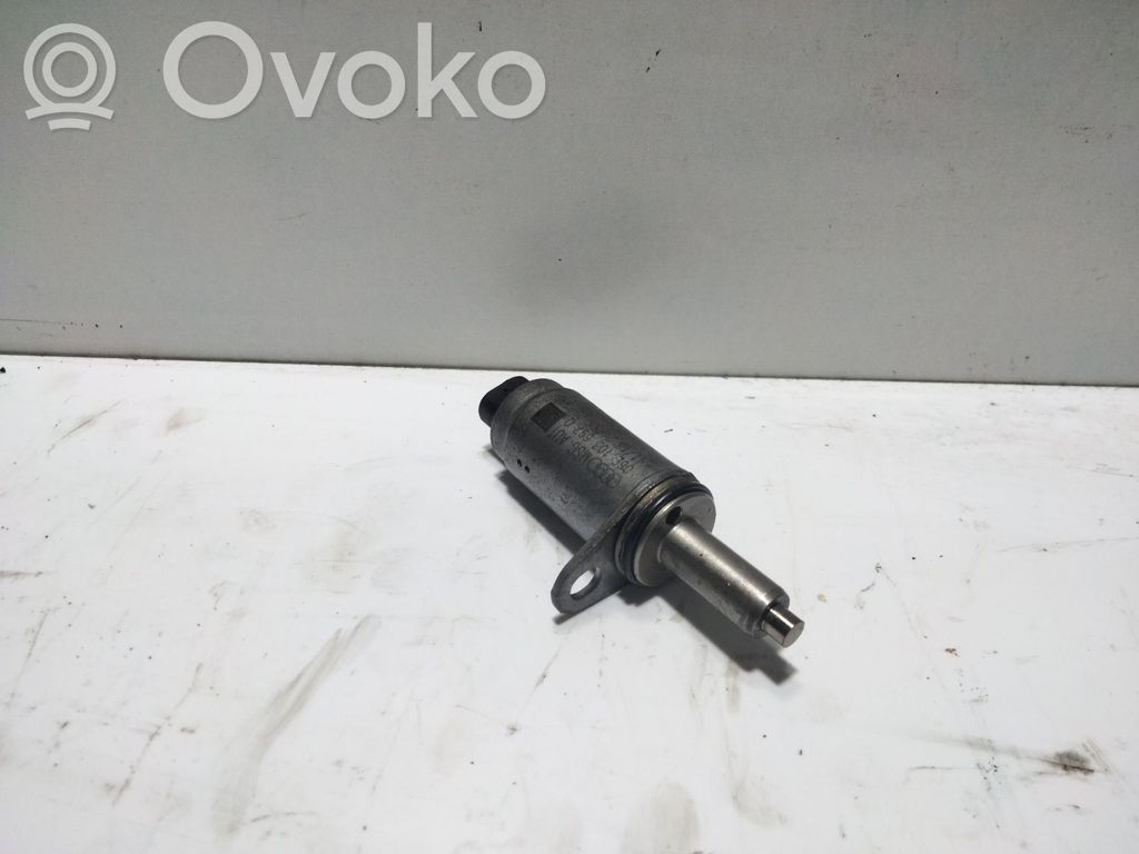 Inyector de combustible   06E103697Q